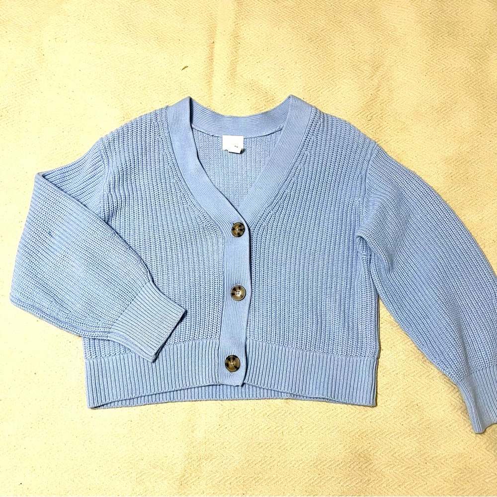 H&M V-neck Short Cardigan